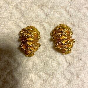 𝅺kenneth Lane Square Reef Knot Gold Plated Clip On Earrings